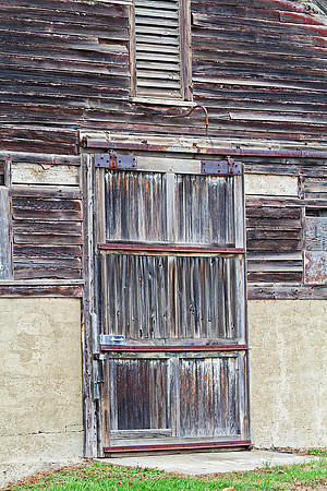 Rustic barn doors at Vassar Farms